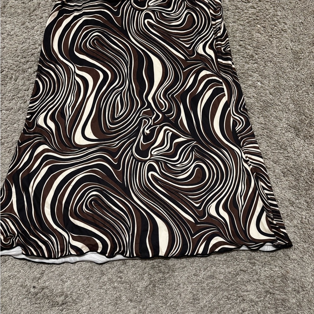 Brown and White Swirl Pattern Skirt
